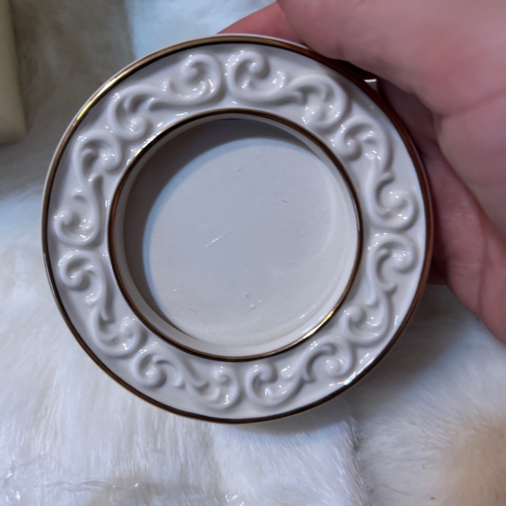 Lenox Craved Scroll Picture Frame New in Box
